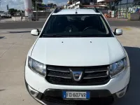 Usata Dacia Sandero Stepway 90 CV (66 kW) 2016 Bianco SUV