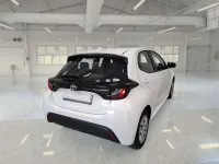 Usata Toyota Yaris Hybrid Business Edition 92 CV (67 kW) 2022 Bianco Berlina