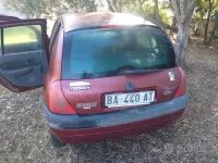 Usata Renault Clio 58 CV (42 kW) 1998 Rosso Utilitaria