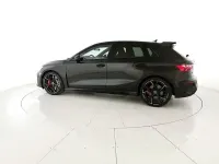 Usata Audi RS3 Sportback Comfort 400 CV (294 kW) 2023 Nero mythos metallizzato Utilitaria