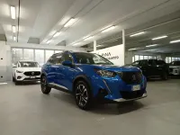 Usata Peugeot 2008 Allure 131 CV (96 kW) 2021 Blu SUV