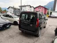 Usata Fiat Doblò Lounge 95 CV (69 kW) 2018 Nero Monovolume