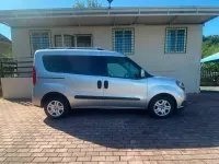 Usata Fiat Doblò Lounge 105 CV (77 kW) 2021 Argento Monovolume