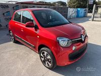Usata Renault Twingo SE 75 CV (55 kW) 2014 Rosso Utilitaria