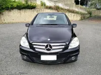 Usata Mercedes B180 Chrome 108 CV (79 kW) 2011 Viola Utilitaria