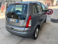 Usata Lancia Musa 95 CV (69 kW) 2012 Grigio Monovolume