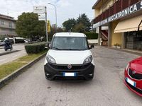 Usata Fiat Doblò 105 CV (77 kW) 2020 Bianco Monovolume