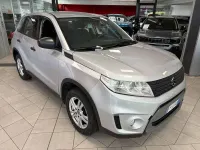 Usata Suzuki Vitara GL 120 CV (88 kW) 2018 Argento SUV