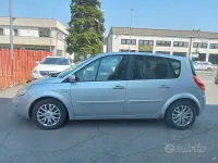 Usata Renault Scénic 111 CV (81 kW) 2006 Grigio Monovolume