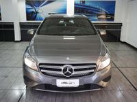Usata Mercedes A200 136 CV (100 kW) 2015 Grigio opaco Berlina