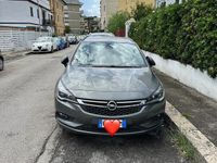 usata Opel Astra station wagon anno 10/2016 km 118