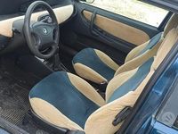 Usata Lancia Ypsilon 60 CV (44 kW) 1999 Blu Utilitaria