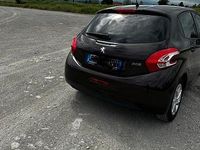 Usata Peugeot 208 68 CV (50 kW) 2013 Marrone Utilitaria