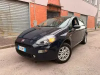Usata Fiat Grande Punto 77 CV (56 kW) 2016 Bluazzurro Utilitaria