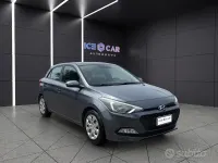 Begagnad Hyundai i20 Classic 75 HK (55 kW) 2015 Grå Sedan