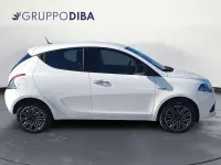 Usata Lancia Ypsilon Silver 69 CV (50 kW) 2022 Bianco Utilitaria