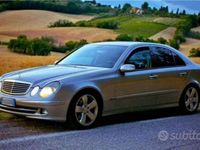 Usata Mercedes E270 177 CV (130 kW) 2005 Grigio Berlina