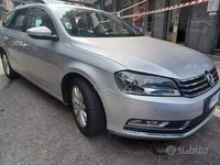 Usata VW Passat 130 CV (95 kW) 2012 Grigio Station wagon