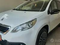 Usata Peugeot 2008 Allure 92 CV (67 kW) 2014 Bianco SUV