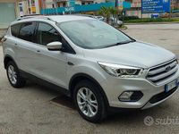 Usata Ford Kuga Business Edition 120 CV (88 kW) 2018 Argento SUV