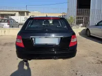 Usado Mercedes C220 170 CV (125 kW) 2010 Negro Familiar