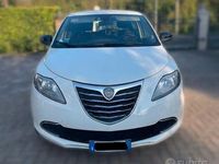 Usata Lancia Ypsilon 69 CV (50 kW) 2011 Bianco Utilitaria