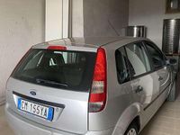 Usata Ford Fiesta Ghia 75 CV (55 kW) 2007 Utilitaria