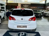 Usata Opel Corsa 90 CV (66 kW) 2019 Summit white pastello brillant Utilitaria