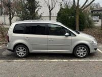 Usata VW Touran 150 CV (110 kW) 2010 Grigio Monovolume
