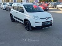 Usata Fiat Panda 4x4 S 84 CV (61 kW) 2019 Bianco Utilitaria