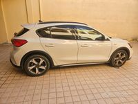 Begagnad Ford Focus Active 120 HK (88 kW) 2021 Vit Minibuss