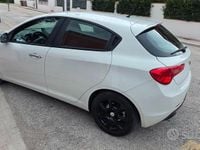 Usata Alfa Romeo Giulietta Distinctive 120 CV (88 kW) 2015 Bianco Utilitaria