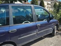 Usata Fiat Multipla 103 CV (75 kW) 2000 Blu Monovolume