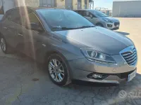 Usata Lancia Delta Gold 120 CV (88 kW) 2012 Grigio Utilitaria