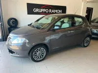 Usata Lancia Ypsilon Platinum 69 CV (50 kW) 2012 Marrone Utilitaria