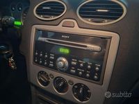 Usata Ford Focus 105 CV (77 kW) 2005 Blu Station wagon