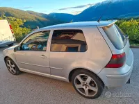 Usado VW Golf IV GTI 179 CV (131 kW) 2002 Gris Berlina