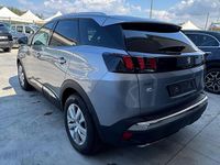 Usata Peugeot 3008 131 CV (96 kW) 2018 Argento SUV