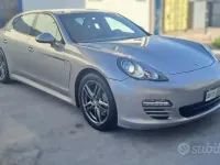 Usata Porsche Panamera 299 CV (219 kW) 2011 Grigio Utilitaria