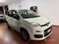 Usata Fiat Panda Lounge 69 CV (50 kW) 2016 Bianco Utilitaria