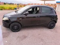 Usata Lancia Ypsilon 85 CV (62 kW) 2016 Nero Utilitaria