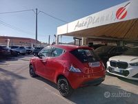 Usata Lancia Ypsilon S 69 CV (50 kW) 2022 Rosso Utilitaria