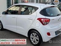 Usata Hyundai i10 66 CV (48 kW) 2015 Bianco Utilitaria