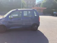 Usata Opel Agila 75 CV (55 kW) 2002 Bluazzurro Monovolume