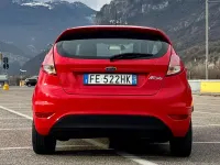 Usata Ford Fiesta 75 CV (55 kW) 2016 Rosso Utilitaria