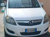 Usata Opel Zafira 125 CV (91 kW) 2010 Bianco Monovolume