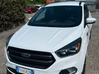 Usata Ford Kuga ST-Line 120 CV (88 kW) 2017 Bianco SUV