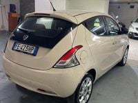 Usata Lancia Ypsilon Gold 95 CV (69 kW) 2016 Utilitaria