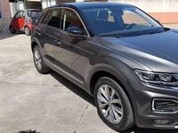 Usata VW T-Roc Style 116 CV (85 kW) 2019 Grigio SUV