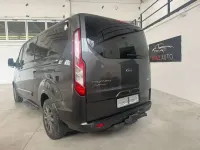 Usata Ford Tourneo Custom Titanium 150 CV (110 kW) 2022 Grigio scuro Furgone